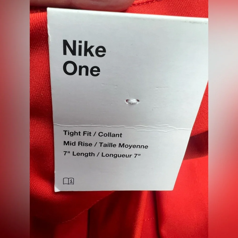 Nike Women's Red Shorts-XXL, tags, sun fade lines ( please see images).‎